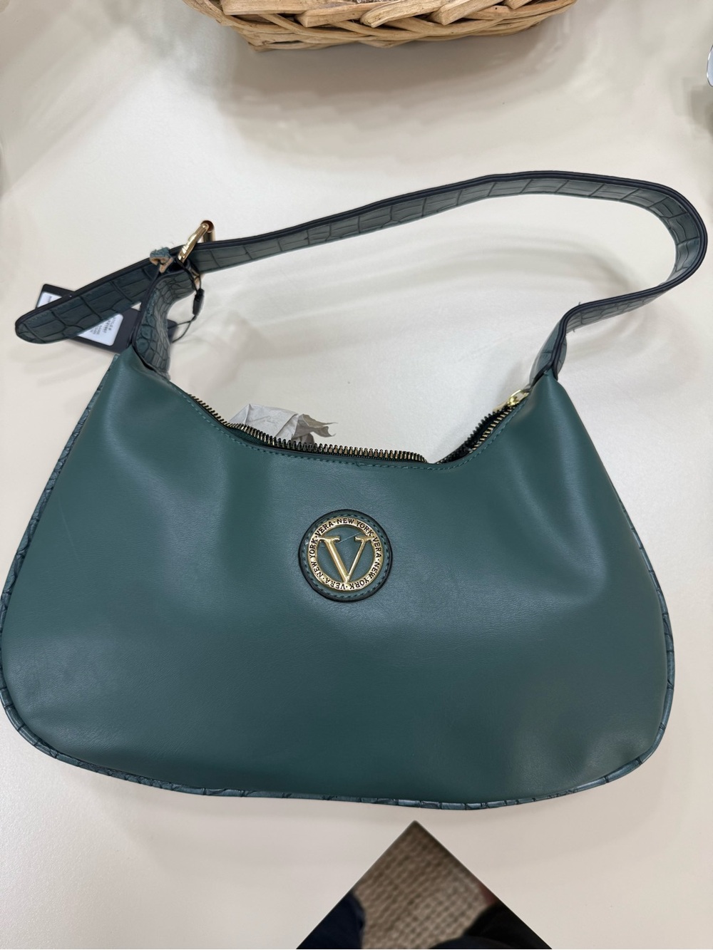 Vera New York Green Shoulder Bag - Stylish Everyday Carry